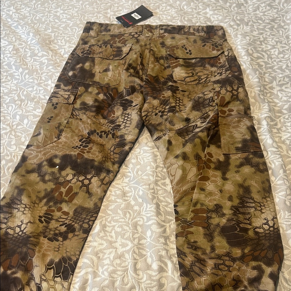 Kryptek Men's stalker Camouflage Cargo Pants - Picture 3 of 3
